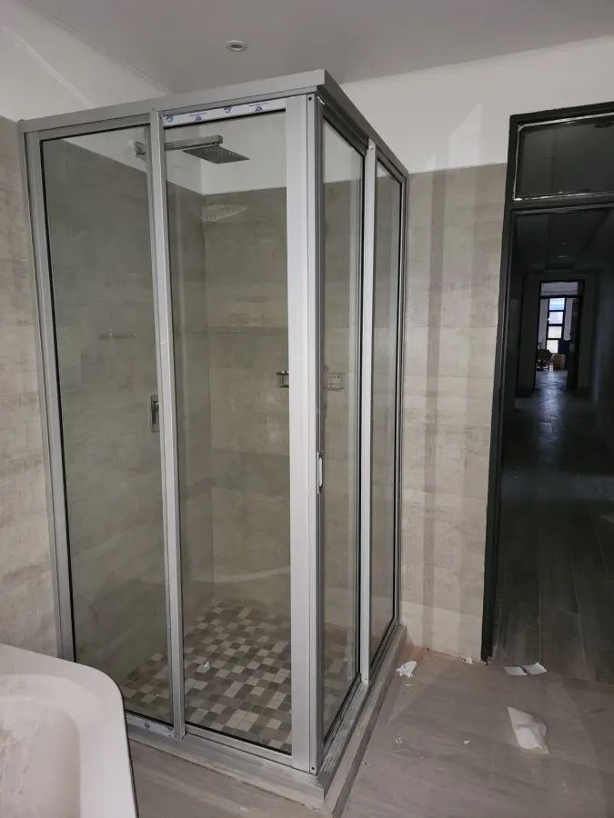 Double Sliding Shower Cubicle
