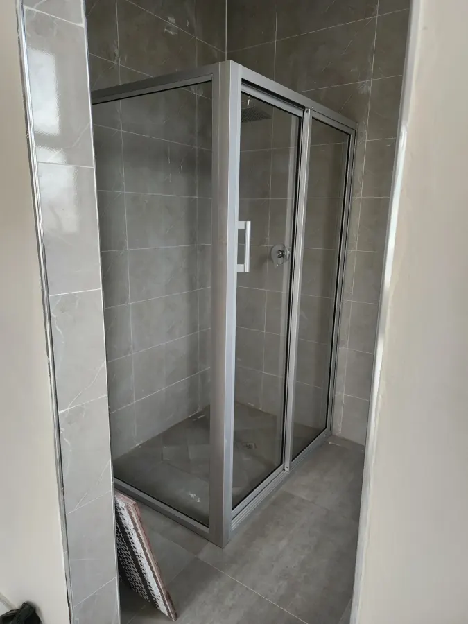 Aluminium Sliding Shower Cubicle