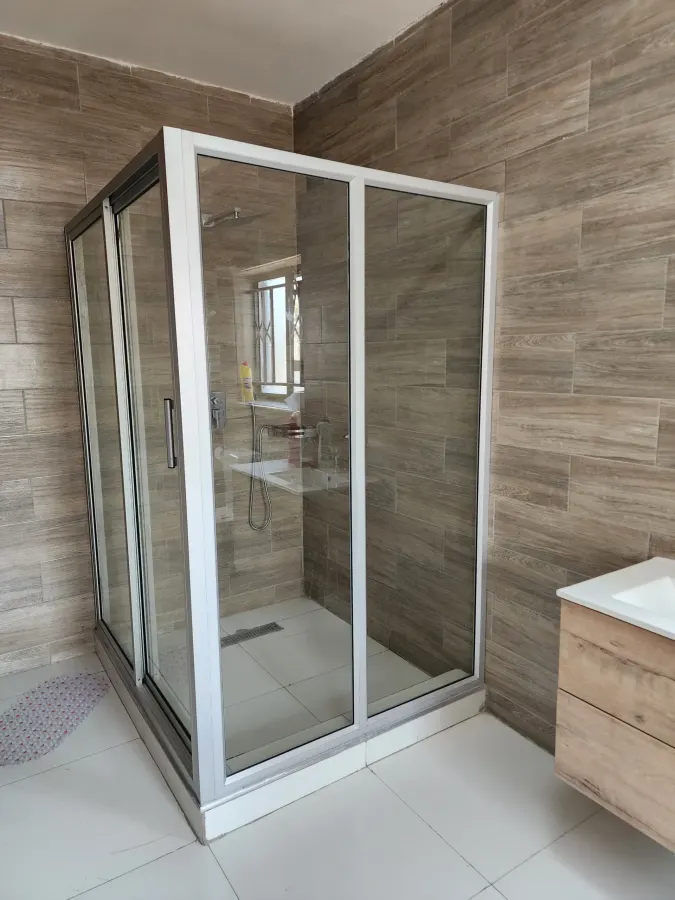 Single Sliding Shower Cubicle + Free Fixing