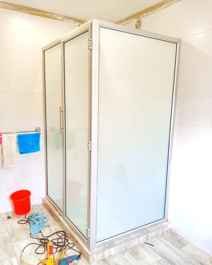 Hinged Shower Cubicle in Harare