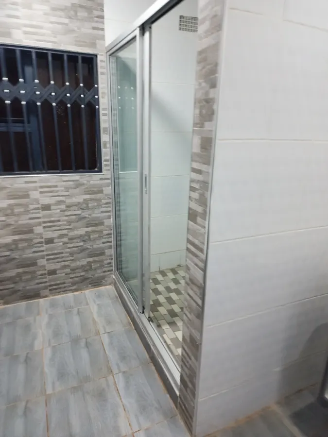 shower door glasses