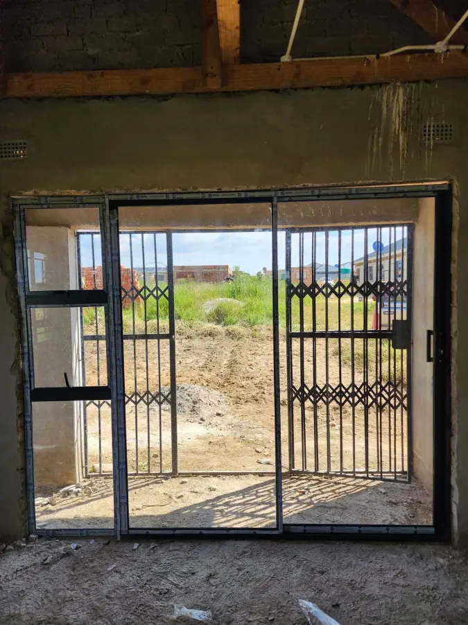 sliding door with sidelight