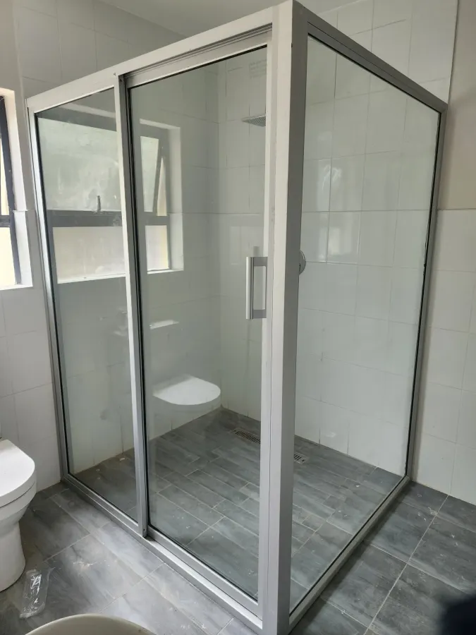 Large Sliding Shower Cubicle With Clear Glass